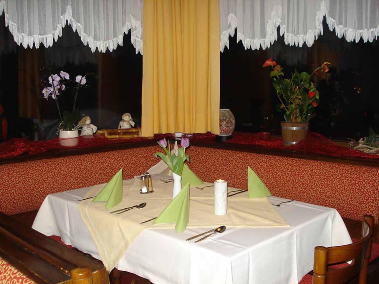 Münch Hotel *